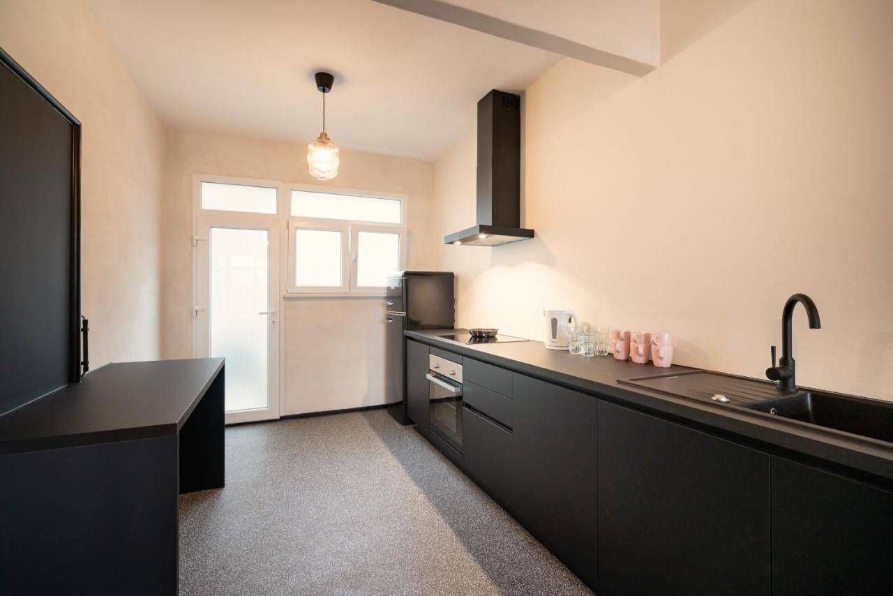 Charming And Spacious Antwerp City Center Apartments Buitenkant foto